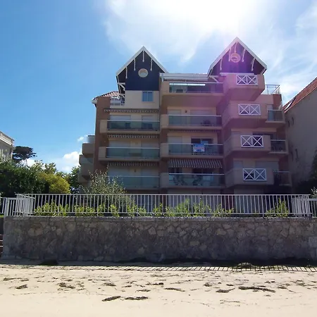 A Avec Vue Mer, Acces Direct Et Parking Securise - Fr-1-374-217