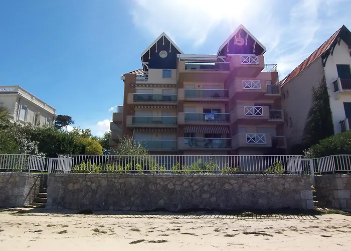 A Avec Vue Mer, Acces Direct Et Parking Securise - Fr-1-374-217